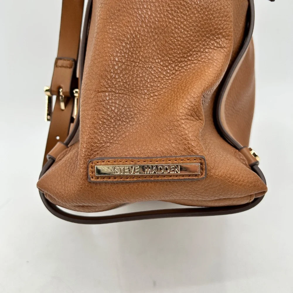 Steve Madden brand steve